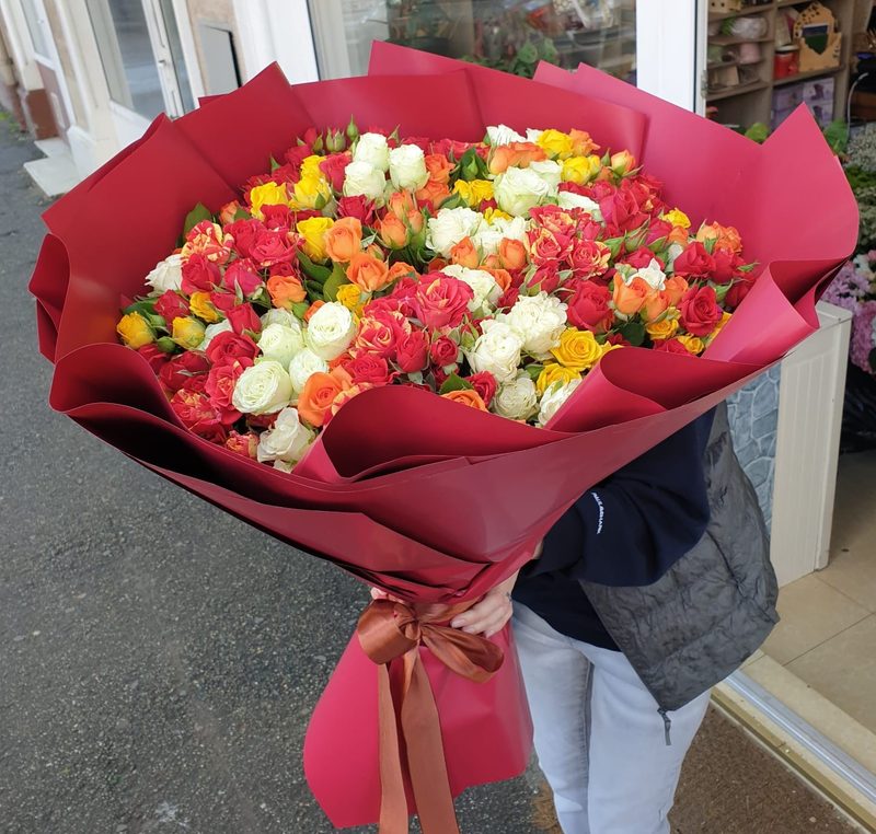 Buchet Trandafiri Multicolor
